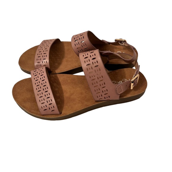 Refresh Women’s Ashley Open Cutwork Straps Slingback Sandals Mauve Size 8 NWOT - Picture 5 of 6